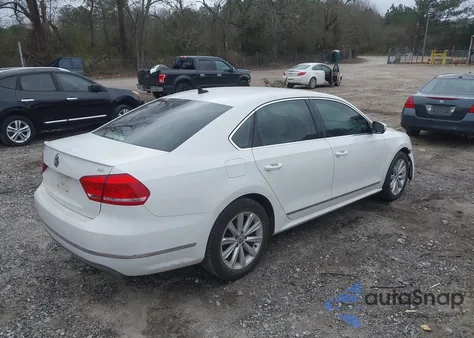 2013 Volkswagen Passat 2.5L Sel z USA, uszkodzony, nr VIN 1VWCP7A3XDC089068